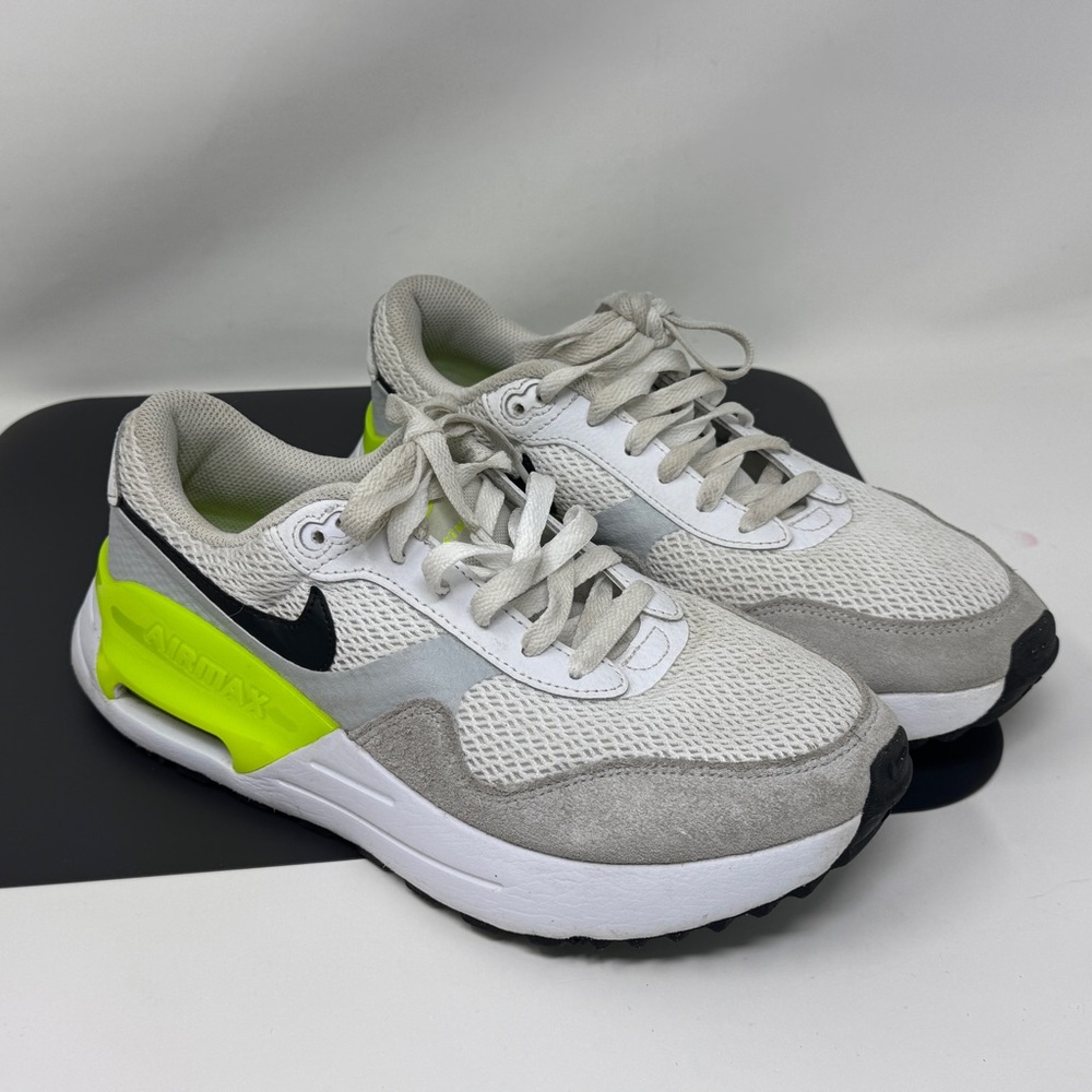 Nike Womens Air Max System Shoes Size 9.5 Sneakers White Volt Yellow DM9538-104